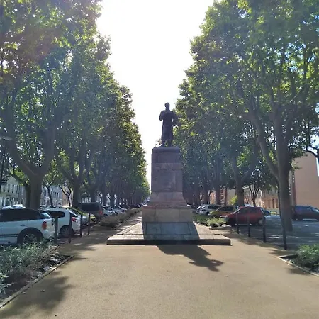 Spacieux De 100m2 A Deux Pas Du Centre De Lejlighed Carcassonne